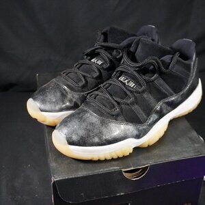 Jordan 11 lows Barons